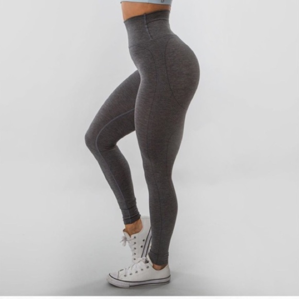 BuffBunny Goddess leggings